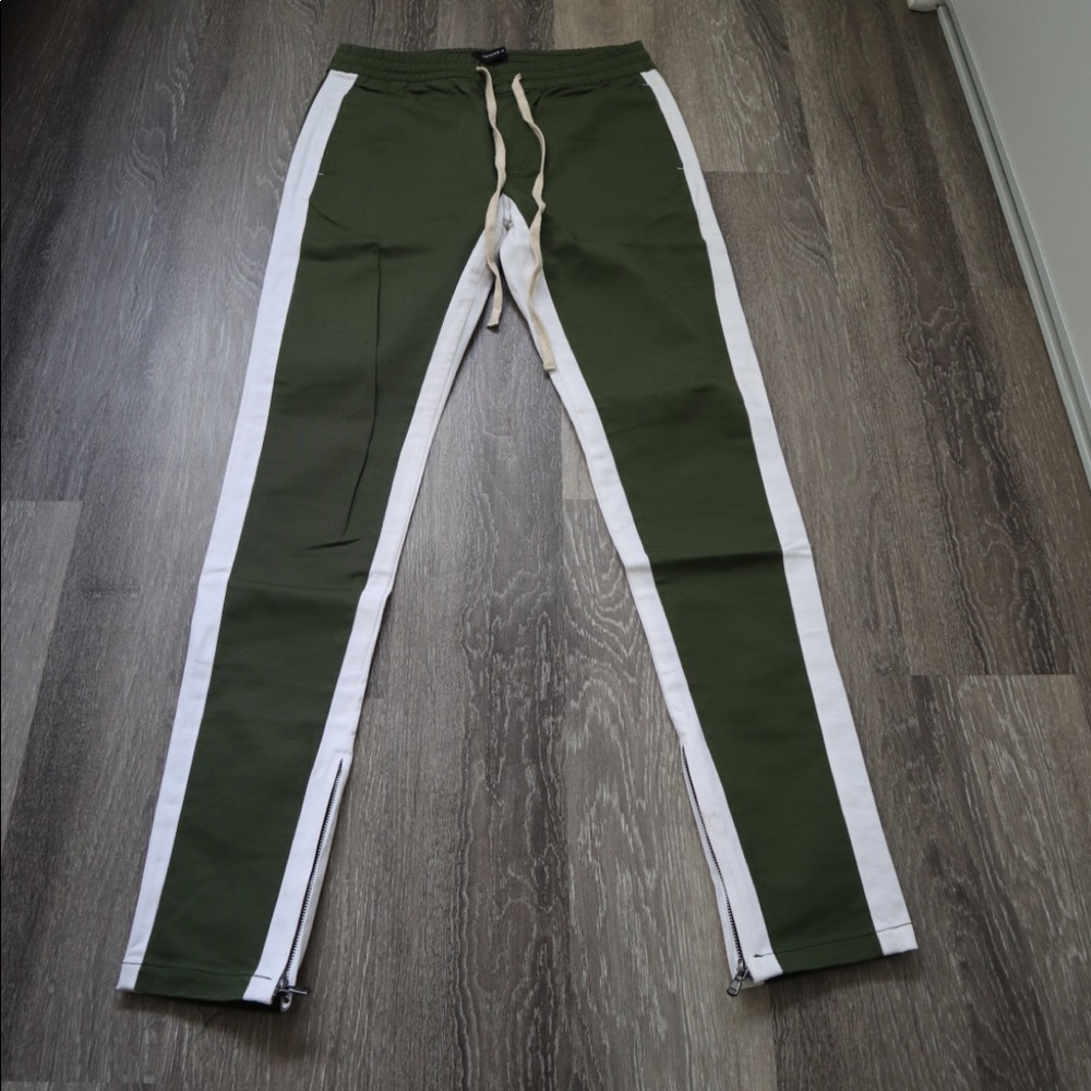 KAYDEN K, MEDIUM, GREEN WHITE.